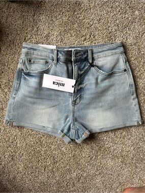 MICA Light Wash Denim Roll-Hem Women's Shorts